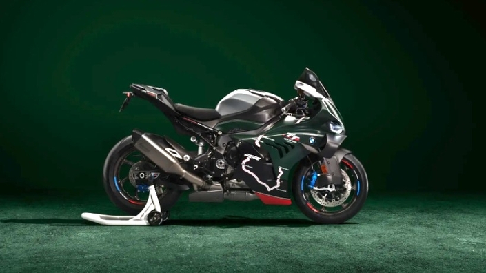 BMW lâche un monstre absolu : la M 1000 RR Isle of Man TT est déjà une pièce de collection