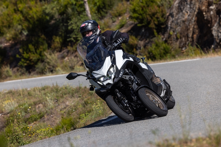 Kymco CV3 575 (2026) : un trois-roues peu raisonnable !
