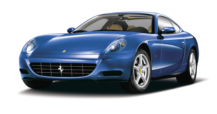Fin 2003, quand elle apparaît, la Ferrari 612 Scaglietti déconcerte par son allure pour le moins étrange, à cause, notamment, de ses projecteurs verticaux.