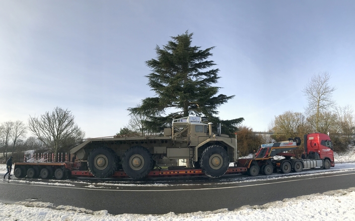 Le convoi mesure 32 mètres de long. Il a mis quatre jours pour relier la région lyonnaise à Paris.