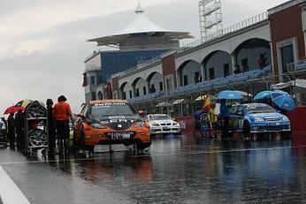 WTCC: Zanardi sur le sec, Tarquini sous la pluie