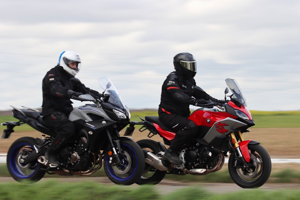 Yamaha Tracer 900 VS BMW F900 XR S8-comparatif-yamaha-tracer-900-vs-bmw-f-900-xr-question-de-philosophie-626043