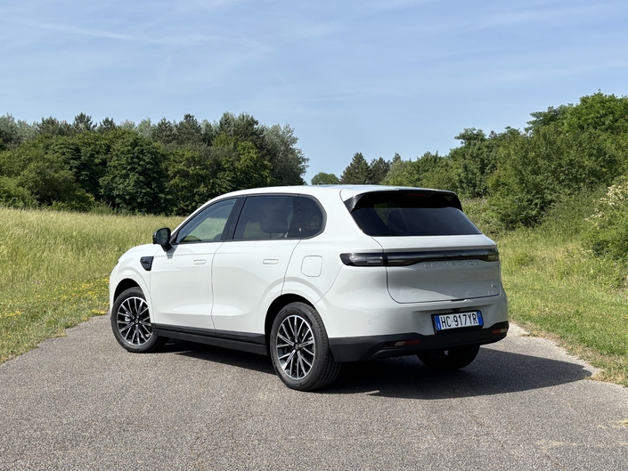 Leapmotor B10 New e-Hybrid : le SUV électrique qui cache un moteur thermique pour 29 900 €