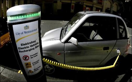 Shai Agassi souhaite qu'il y ait davantage de bornes de recharge pour les véhicules électriques