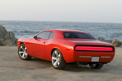 La future Dodge Challenger montre ses fesses