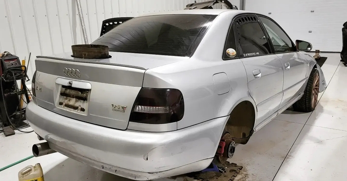 Installer une turbine auxiliaire d’avion sur une Audi A4, pourquoi pas ?
