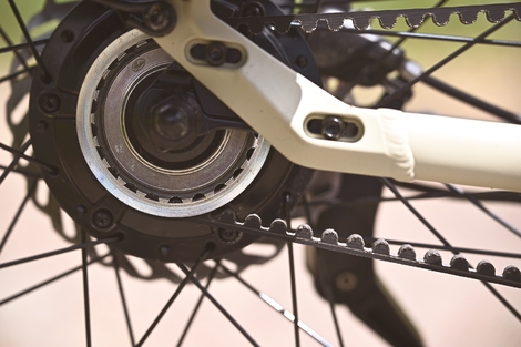 Test du vélo Lidl Crivit Belt Drive Y.3 : crise de teutonnie