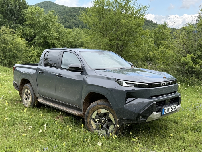 Pourquoi le nouveau pick-up Toyota Hilux se vendra beaucoup plus en diesel qu’en électrique