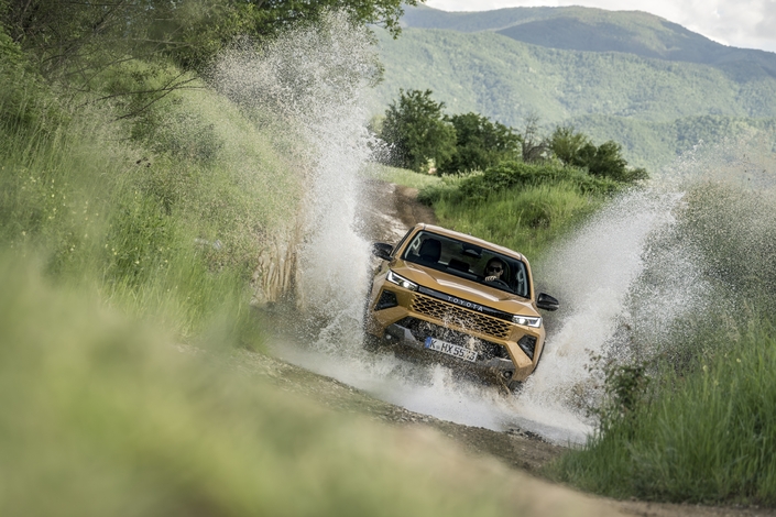 Pourquoi le nouveau pick-up Toyota Hilux se vendra beaucoup plus en diesel qu’en électrique