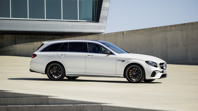 Salon de Genève 2017 : la Mercedes E63 AMG s'allonge pour devenir le break le plus rapide du marché