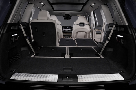 Le nouvel Audi Q7 fait peau neuve, mais conserve un moteur de " l'ancien monde "