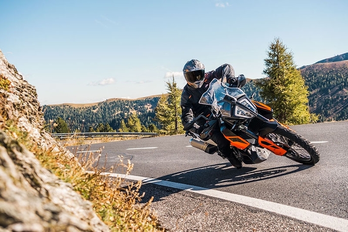 Passage forcé par la concession pour les KTM Adventure et Adventure R 2019 et 2020.