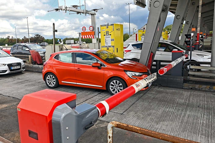 En France, en 2022, environ 13 millions d'automobilistes étaient déjà abonnés à une offre de télépéage.
