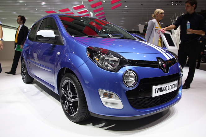 Vidéo en direct de Francfort - Nouvelle Renault Twingo, des versions paisibles jusqu'à la RS