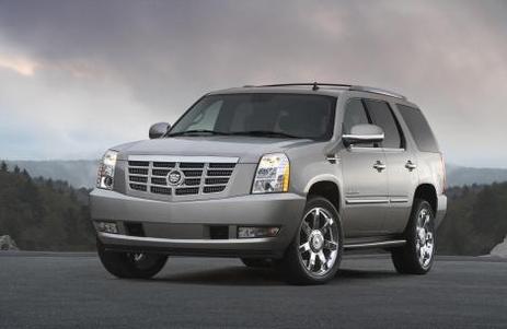 Cadillac : gros plan sur son imposant Escalade hybride