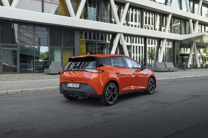 Que vaut la BYD Dolphin G DM-I, cette citadine hybride rechargeable chinoise vendue moins cher qu'une hybride ?