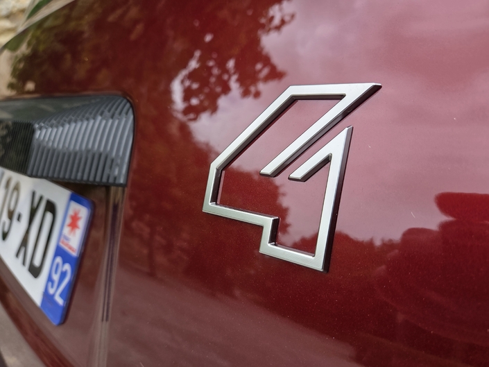 La Renault 4 E-Tech met le cap Plein Sud