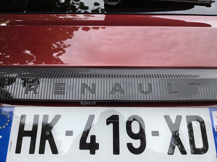 La Renault 4 E-Tech met le cap Plein Sud