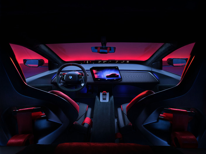 La planche de bord est identique à celle de la BMW i3 « sage ».