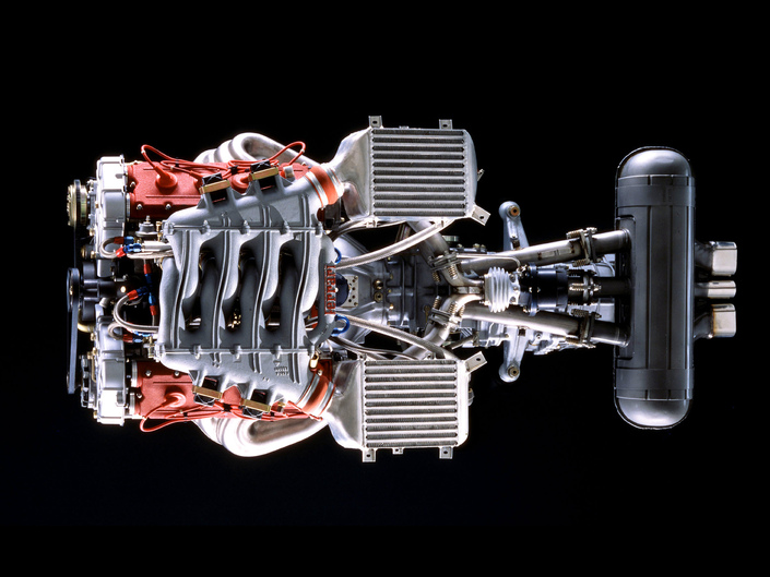 Le groupe moto-propulseur de la F40.