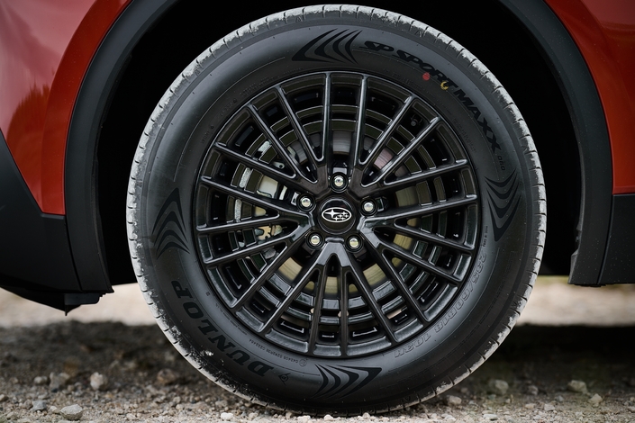 Sur route, le Subaru Uncharted délivre un certain agrément de conduite, malgré une suspension trop ferme.