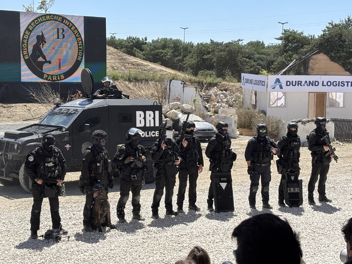 Le véhicule blindé, Arquus a été utilisé pendant les attentats de 2015.