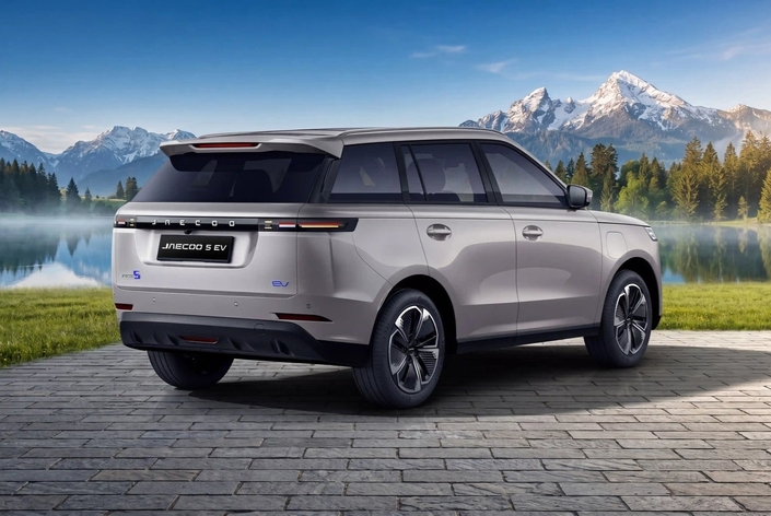 Ce Jaecoo 5 n’aurait-il pas des airs de Range Rover ? Si, clairement.