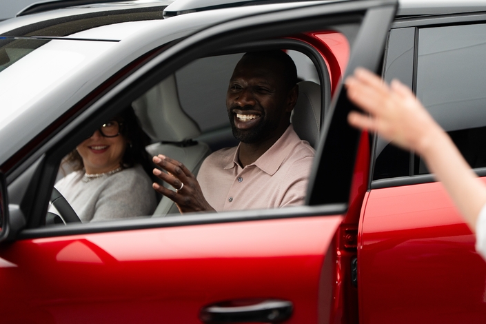 Avec Omar Sy, Citroën s’offre une véritable star de cinéma pour vendre ses voitures