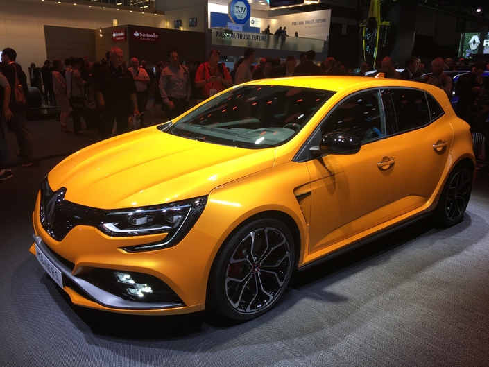 Renault Mégane RS : le retour de la tueuse - Vidéo en direct du salon de Francfort 2017