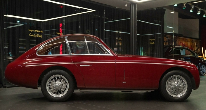 Prenez une Ferrari 166, soufflez dedans, et vous obtenez cette étrange MM Panoramica carrossée par Zagato en 1949.