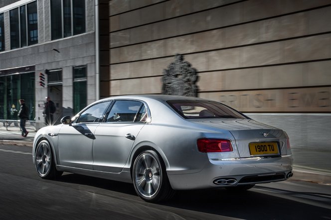 Toutes les nouveautés du salon de Genève 2014 - Bentley Continental GT Speed et Flying Spur V8