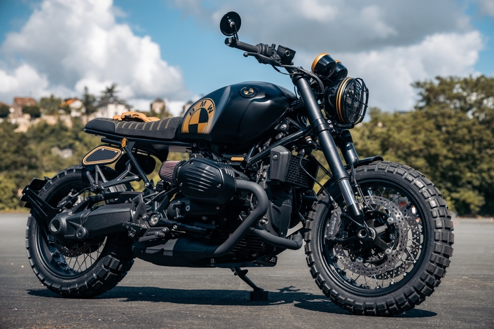 Peinture noire et or, ligne épurée : FCR Original sublime la nouvelle BMW R12 nineT !