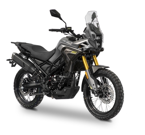 15 chevaux et look de baroudeuse : la Cyclone 125 RX2 débarque en France pour bousculer les trails