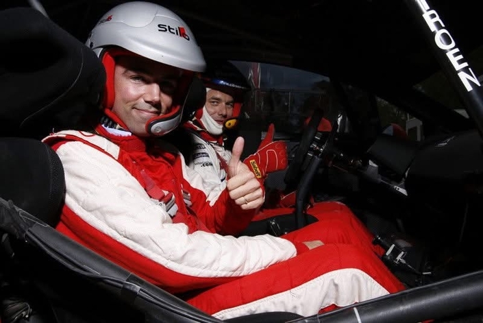 On se croit plus ou moins apte à gérer les paramètres d'une voiture qui roule vite...et un jour on monte en passager de Sébastien Loeb.