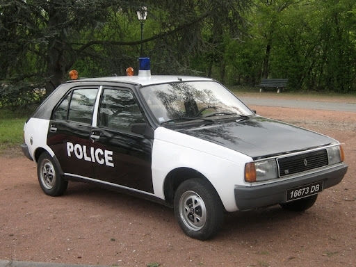 Après la R14 « police », la version « voleur ». Photo : Amicale Police et Patrimoine