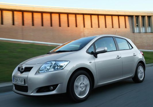 Essai - Toyota Auris: une compacte en or ?