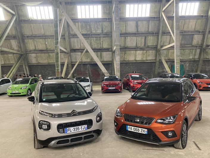 Duel Citroën C3 Aircross vs Seat Arona : deux gros clients - Salon de l'auto Caradisiac 2020