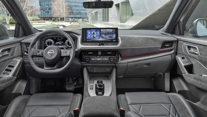 Un SUV compact qui se montre confortable, sobre et bien équipé, c’est ce que nous proposons avec le guide d’achat du Nissan Qashqai restylé.