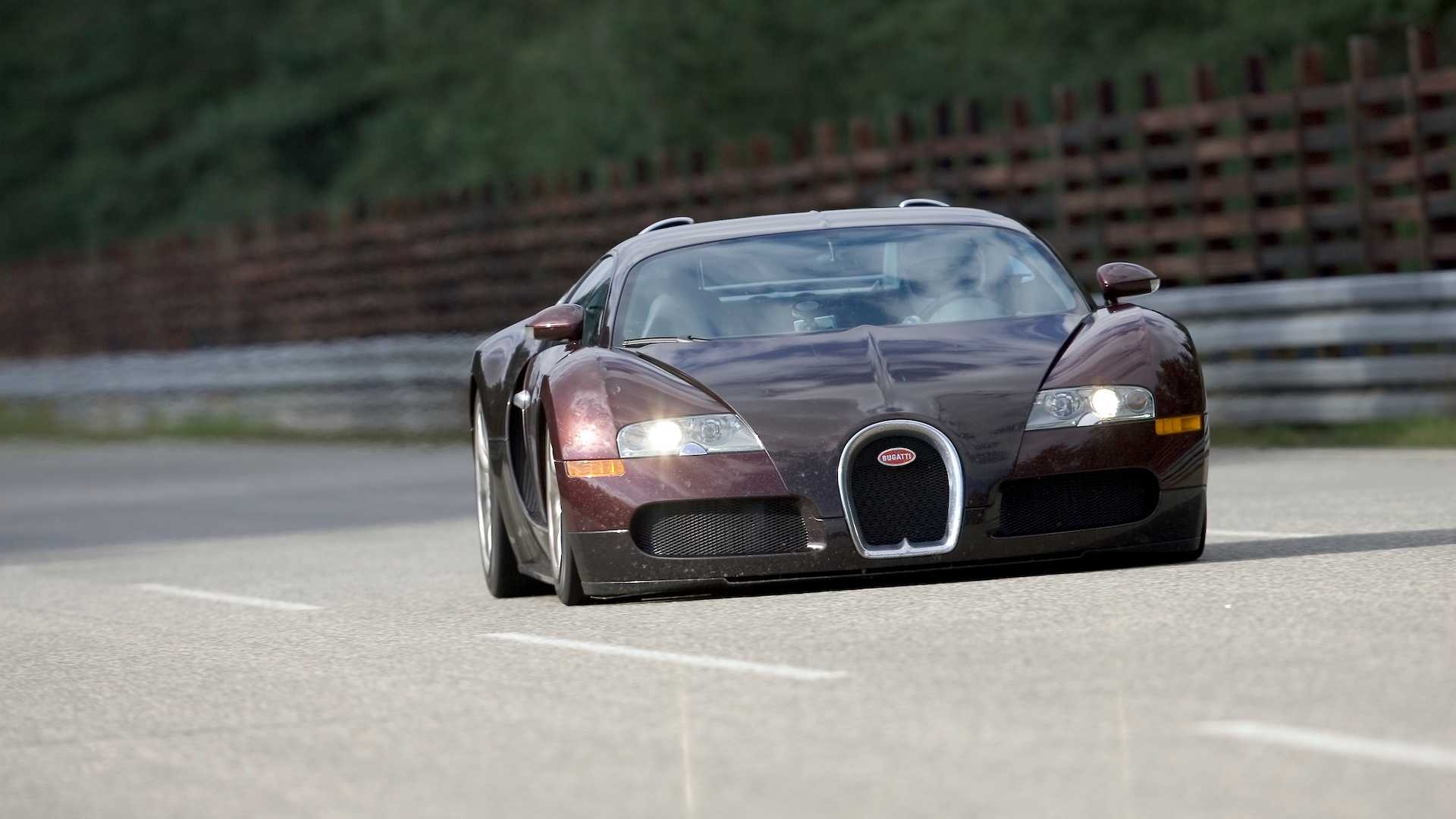 Une Bugatti à plus de 400 km/h : 15 ans déjà