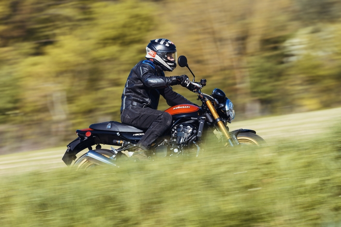 Kawasaki Z900 RS et Z900 RS SE 2026 : vintage tout simplement