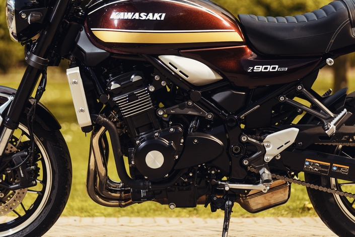 Kawasaki Z900 RS et Z900 RS SE 2026 : vintage tout simplement