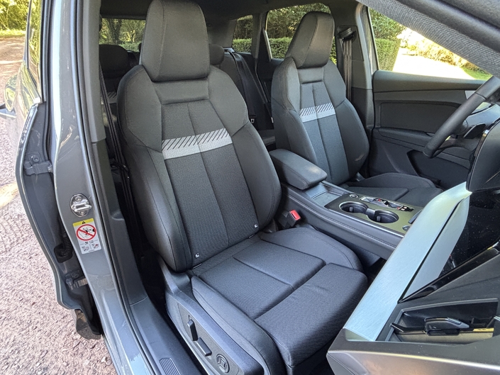 Que vaut le nouvel Audi Q4 e-tron en... entrée de gamme ?