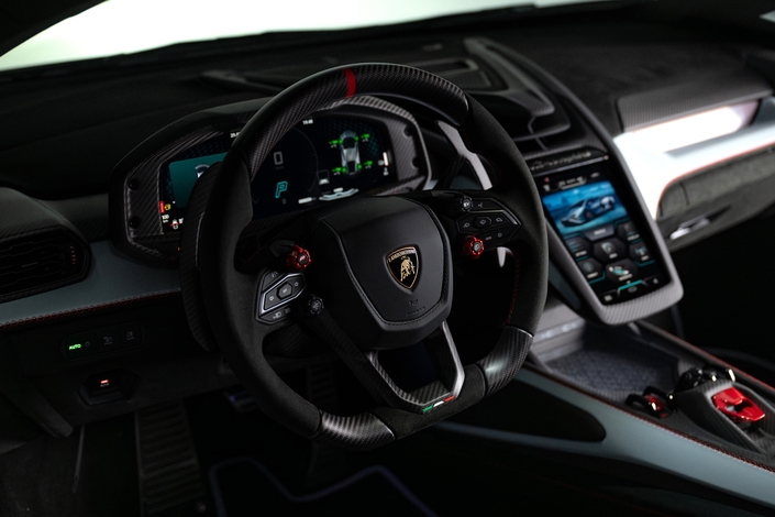 La nouvelle Lamborghini Revuelto promet d’être meilleure sur tous les plans, une SV comme Super Vénère ?