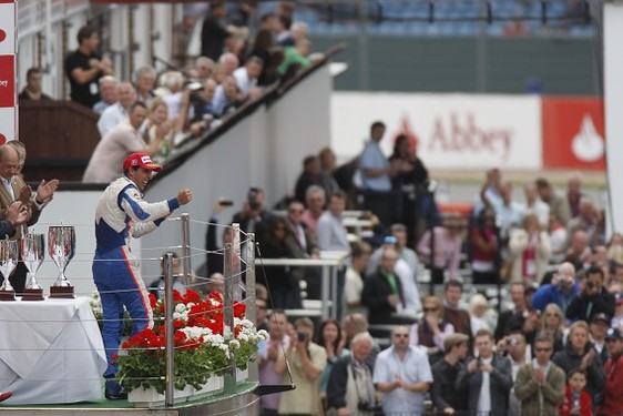 GP2 Silverstone Course 1 : Valerio l'emporte, Grosjean 5eme et nouveau leader