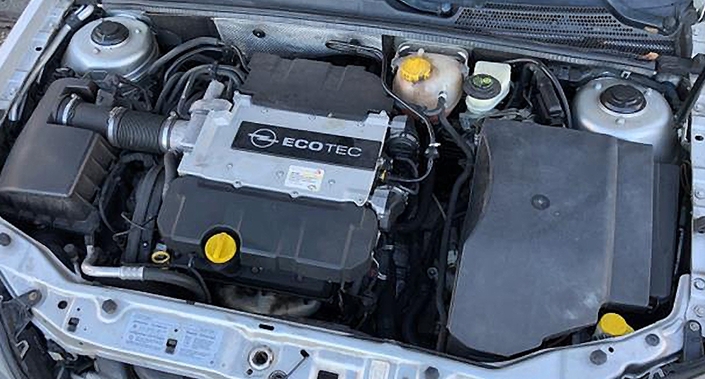 Si on en change la courroie de distribution tous les 8 ans/120 000 km, le V6 3,2 l Z32SE de l'Opel Vectra GTS est très fiable.