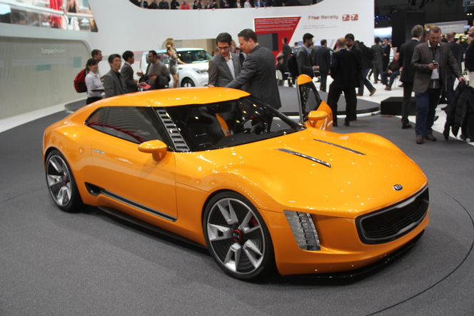 En direct de Genève 2014 - Kia GT4 Stinger : anti-GT86