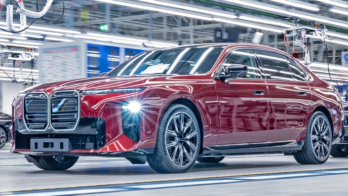 Face aux SUV omniprésents, les berlines n’ont pas dit leur dernier mot. Et les constructeurs vont leur redonner des couleurs pour séduire.