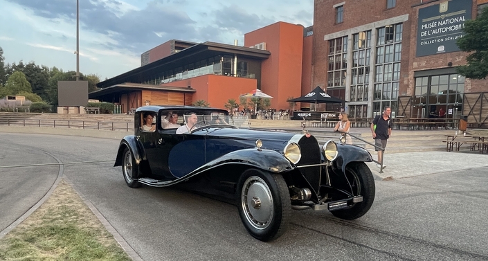 La Royale dite Coupé Napoléon est peut-être la plus belle de toutes. Pourtant, cette carrosserie est peut-être la 5e posée sur le châssis 41100