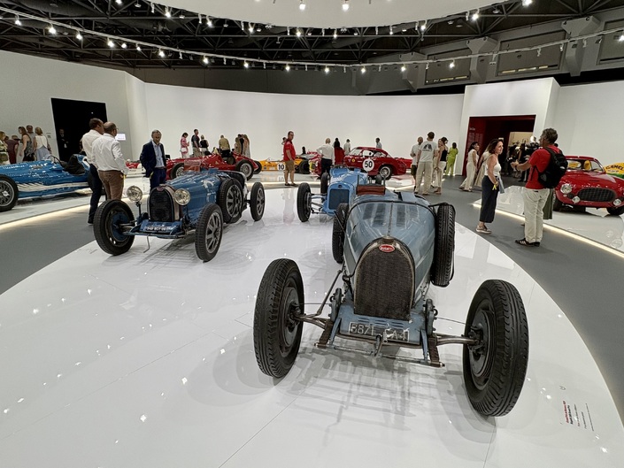 Rencontre émouvante entre deux Bugatti 35 qui s’étaient côtoyées lors du Grand Prix de Monaco 1929.