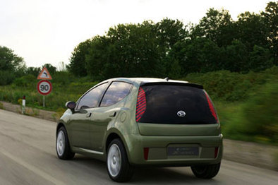 Daihatsu D-Compact X-Over au Mondial de Paris